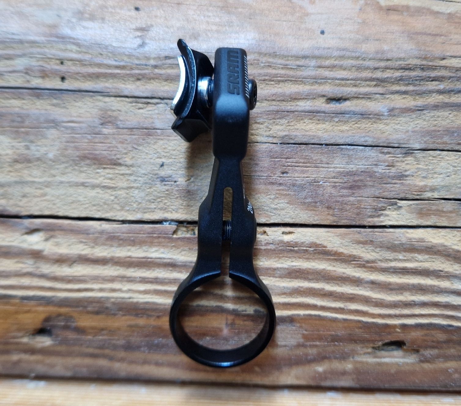 Sram Pezzi di ricambio: SRAM Klemmschelle für AXS POD Controller Links – Nuovo (secondo la descrizione) da Glattfelden venduto da AebiCycles 2