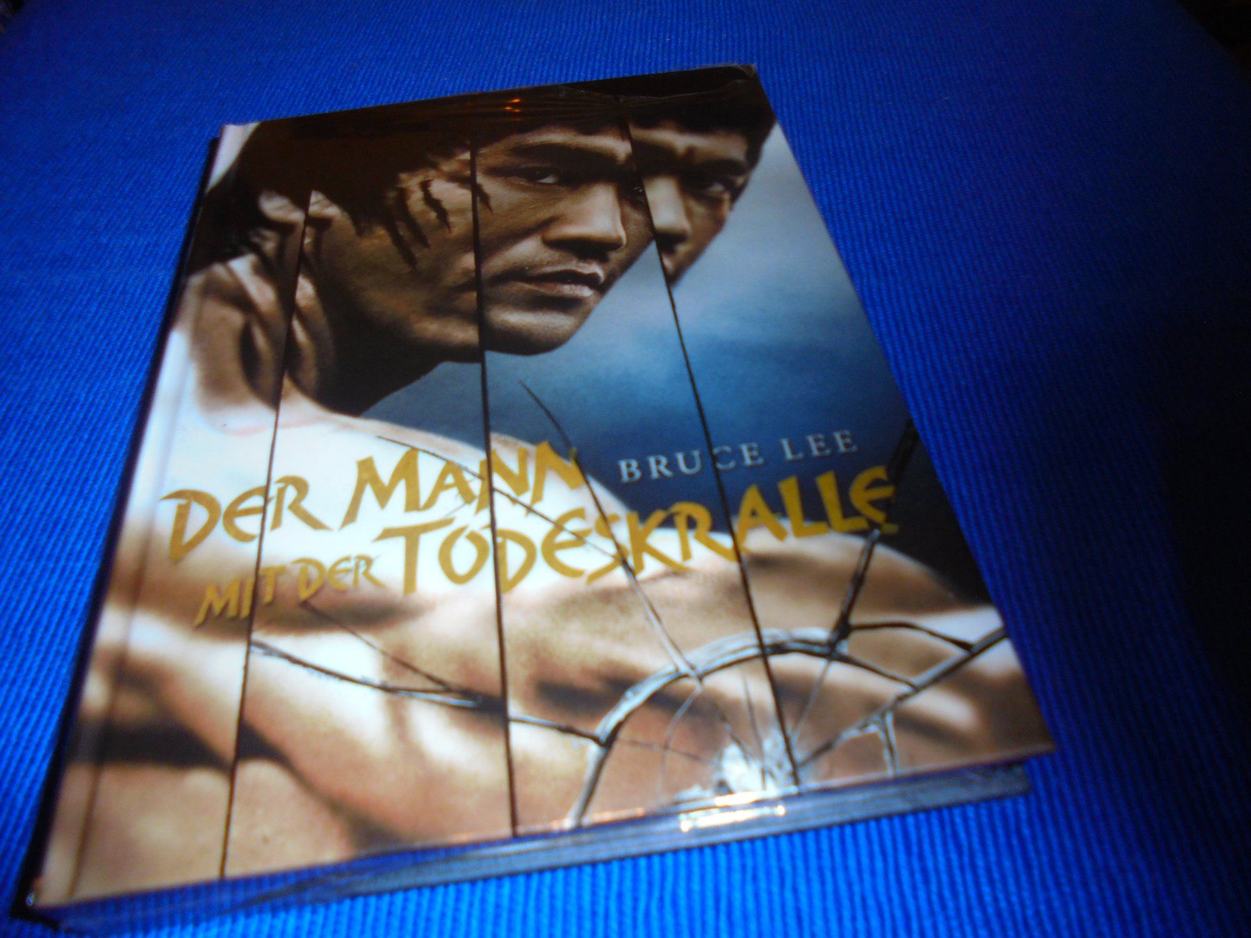 Tutti i DVDs: Mediabook Der Mann mit der Todeskralle / Bruce Lee/ RAR – Nuovo e nell'imballaggio originale da Wattenwil venduto da Firebird1 2