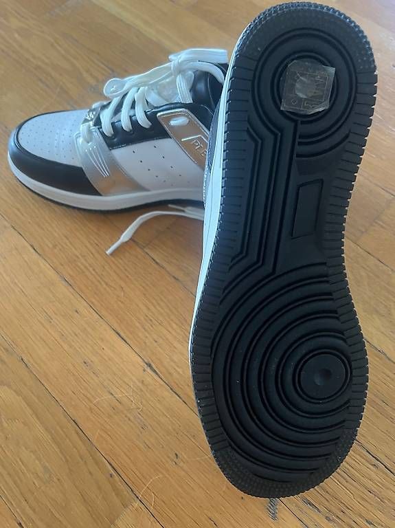 Herrenschuhe: Sneaker weiss Gr 43 – Gebraucht aus Regensdorf von Kunst02 3