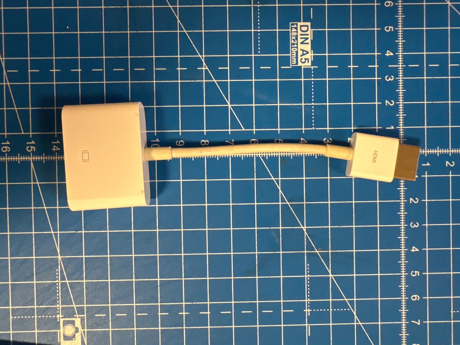 Apple Laufwerke & Adapter: HDMI zu DVI Adapter – Gebraucht aus Basel von marcepan 1