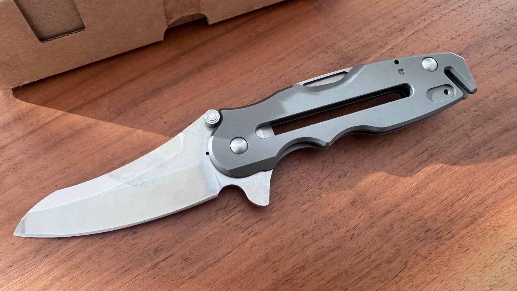 Coltelli tascabile: SureFire Knife EW-08 – Nuovo e nell'imballaggio originale da Uhwiesen venduto da Thom