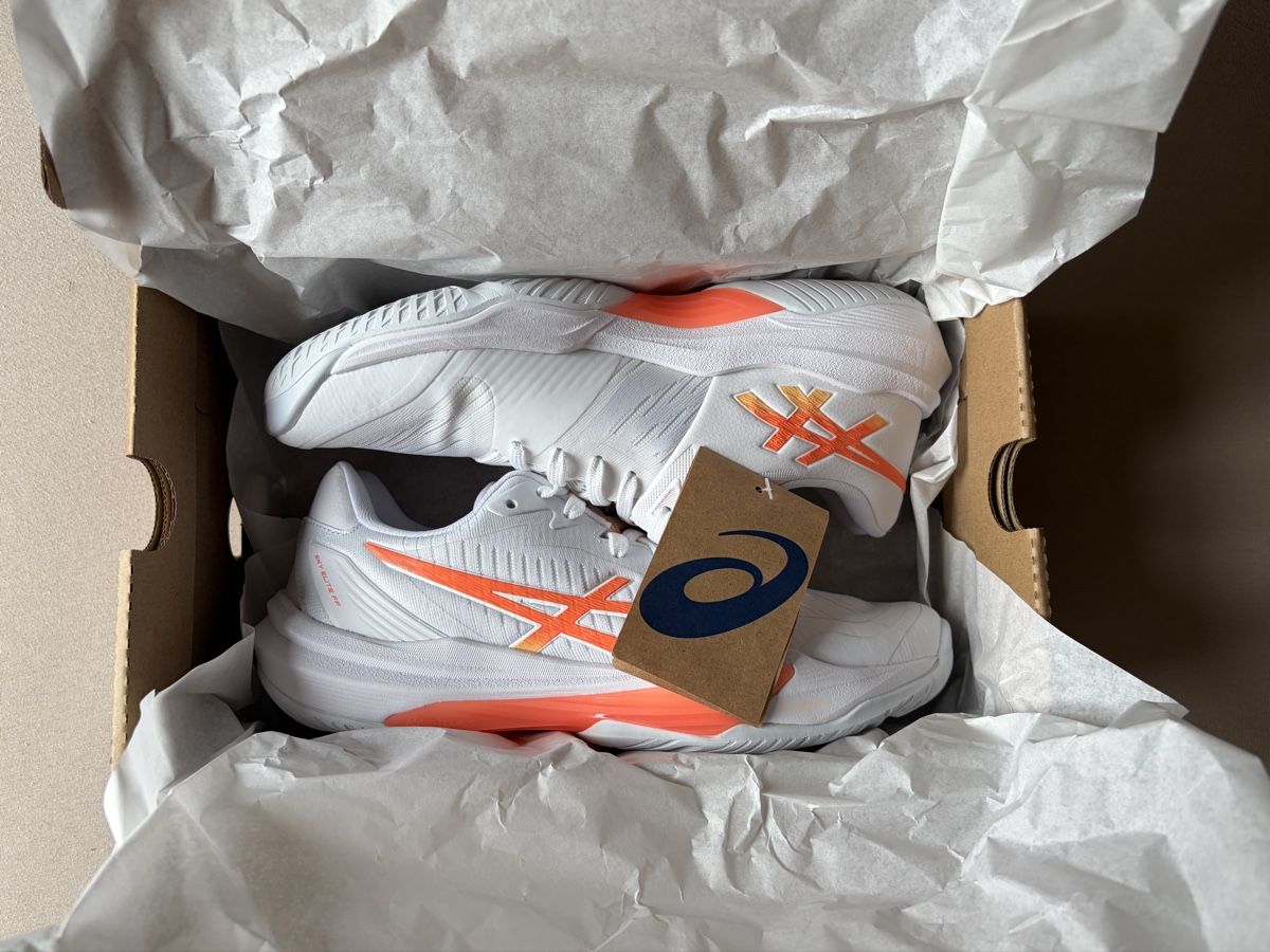 Asics Scarpe da donna: NEU Asics Elite Sky Elite FF 3 Hallenschuh – Nuovo e nell'imballaggio originale da Busswil BE venduto da Ludmilleli 1