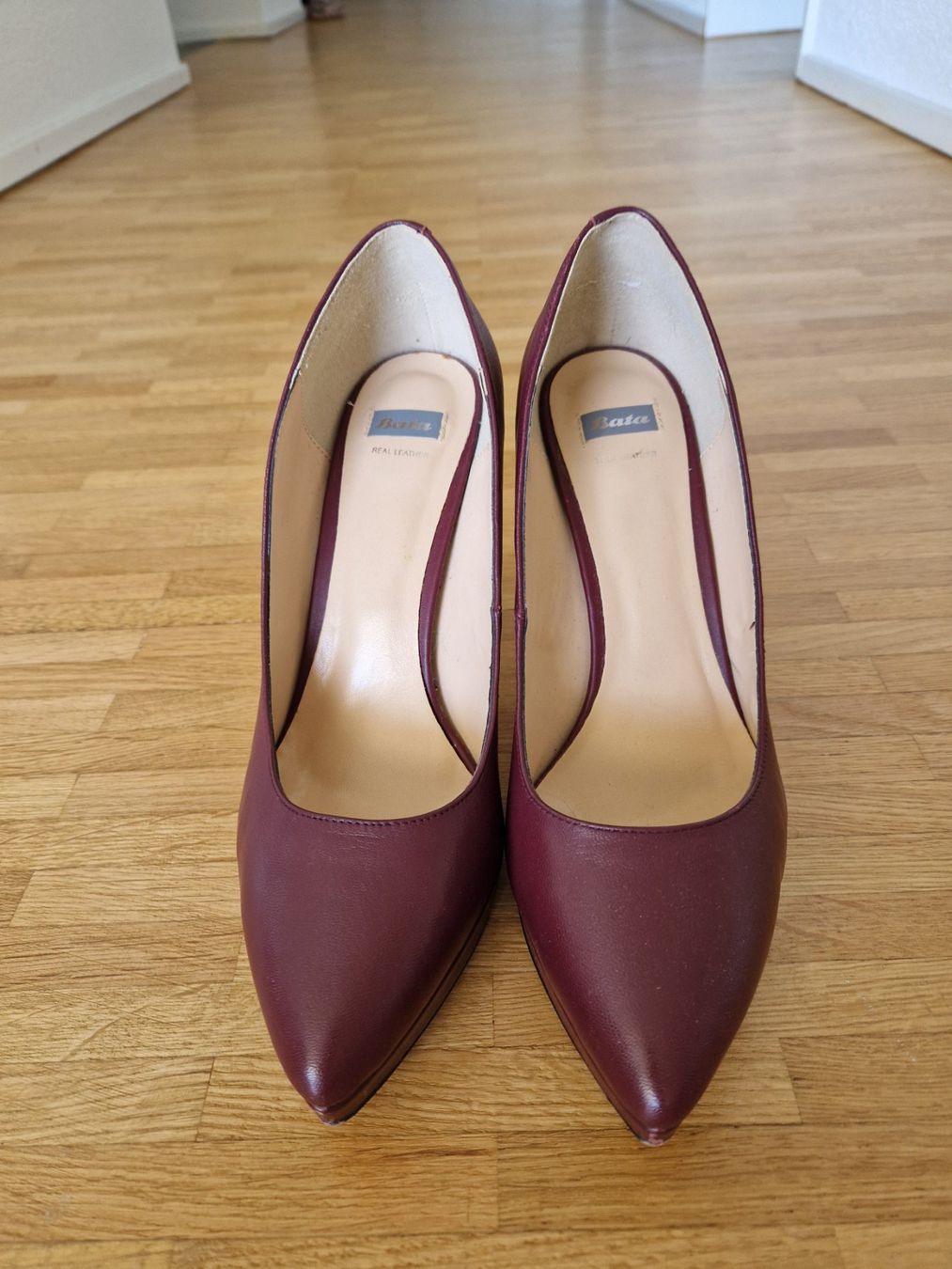 Chaussures femmes: Bata schuhe pump echte leder gr. 41 – D'occasion à Zürich par soanna 2