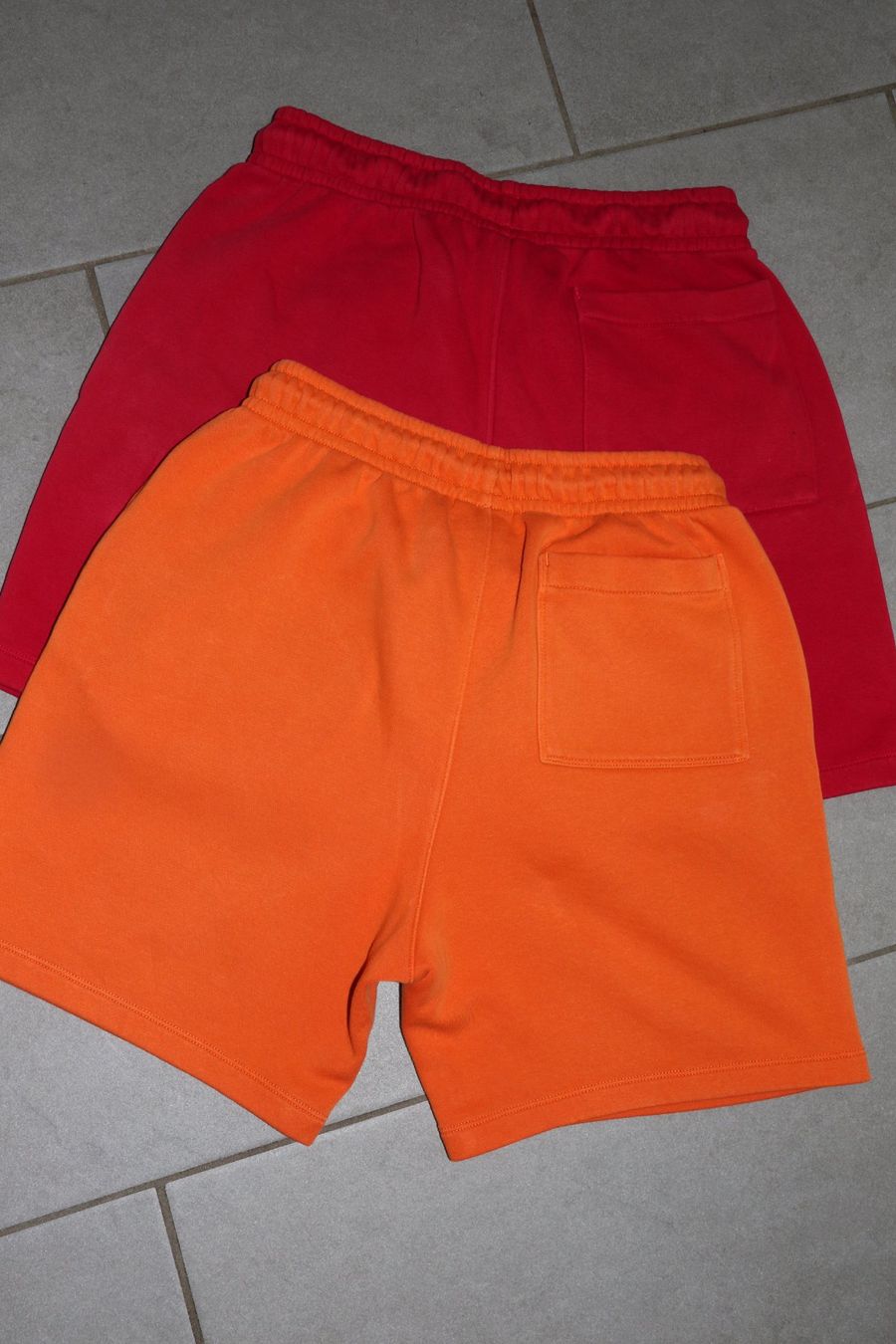 Jordan Pantaloni: 2 Shorts von JORDAN eher Gr.M – Usato da Oberwil-Lieli venduto da Svetlana28 3