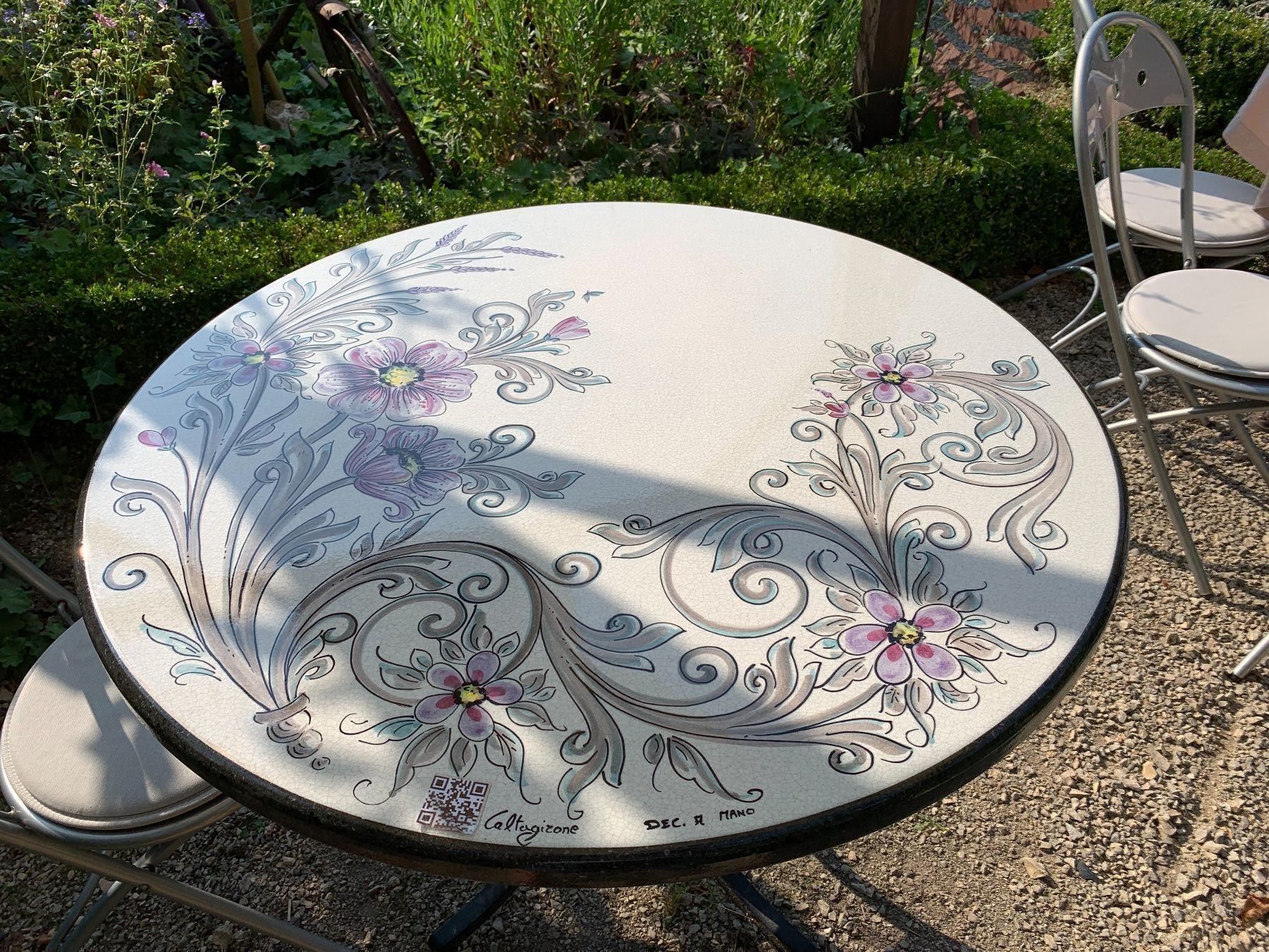 Tische: Lavatisch , Gartentisch rund weiss mit Blumen – Neu und originalverpackt aus Höri von ArtelavicaGmbH 2
