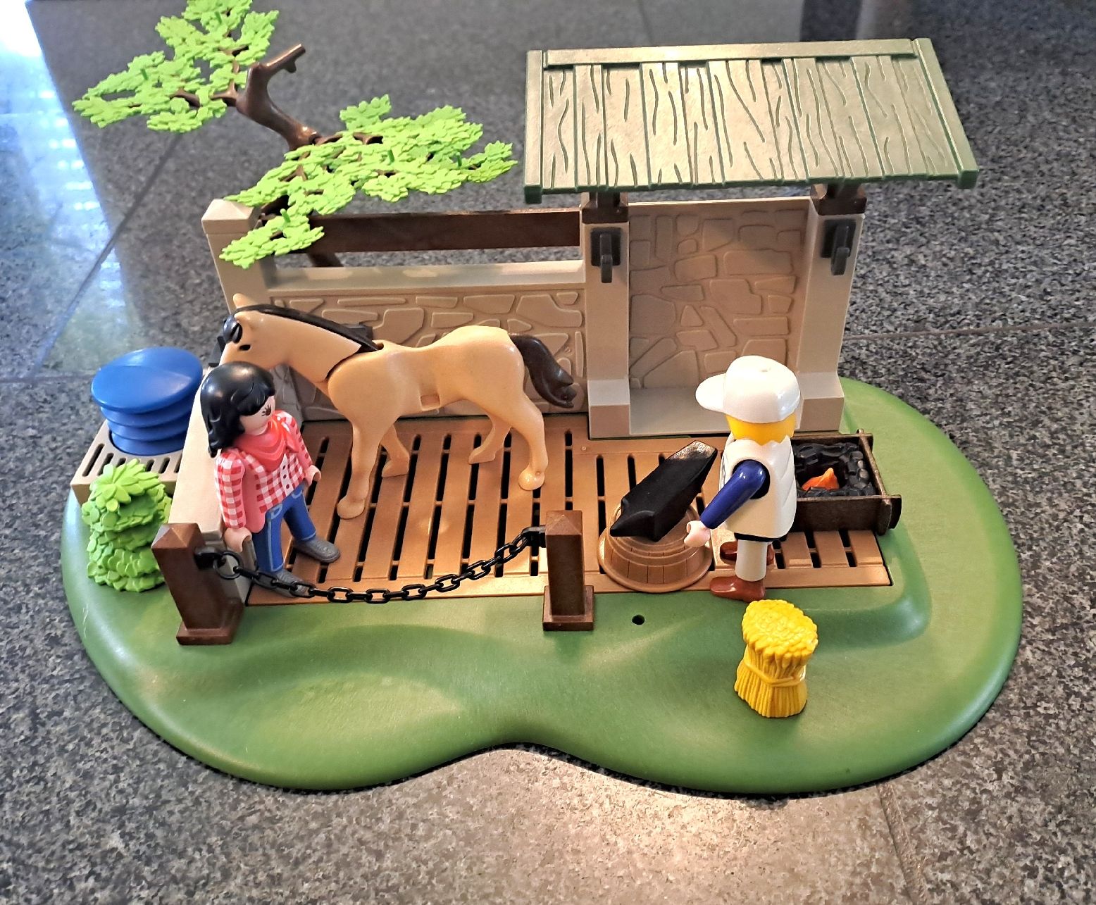 Playmobil Giocattoli: Playmobil-Set  "Hufschmied" – Usato da Siebnen venduto da danlas21
