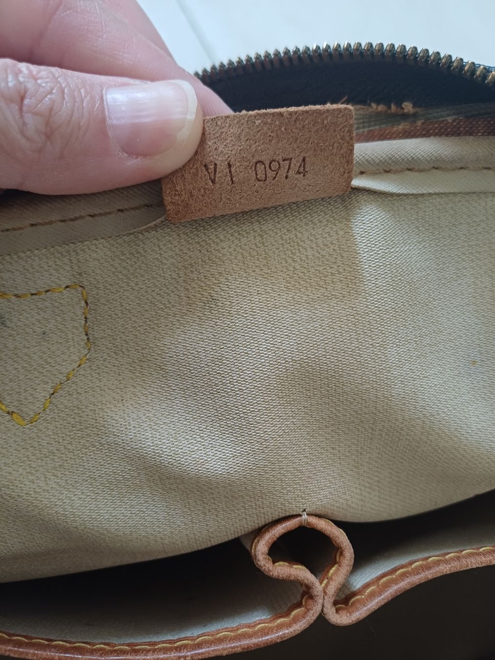 Louis Vuitton Borse: Louis Vuitton Handtasche Vintage – Usato da Wolfhausen venduto da 20meister10 4