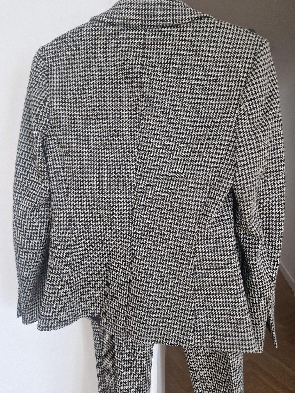 H&M Completi & Tailleur: Hosenanzug in 36 – Nuovo (secondo la descrizione) da Küsnacht ZH venduto da 2011_ 1