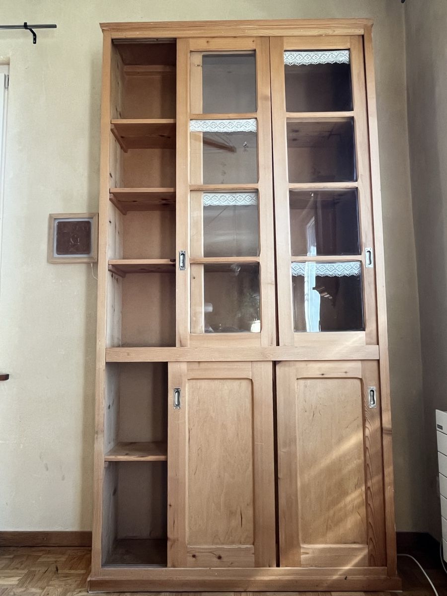 Vitrines: Geschirrschrank antik – D'occasion à Flawil par 1pierino 2