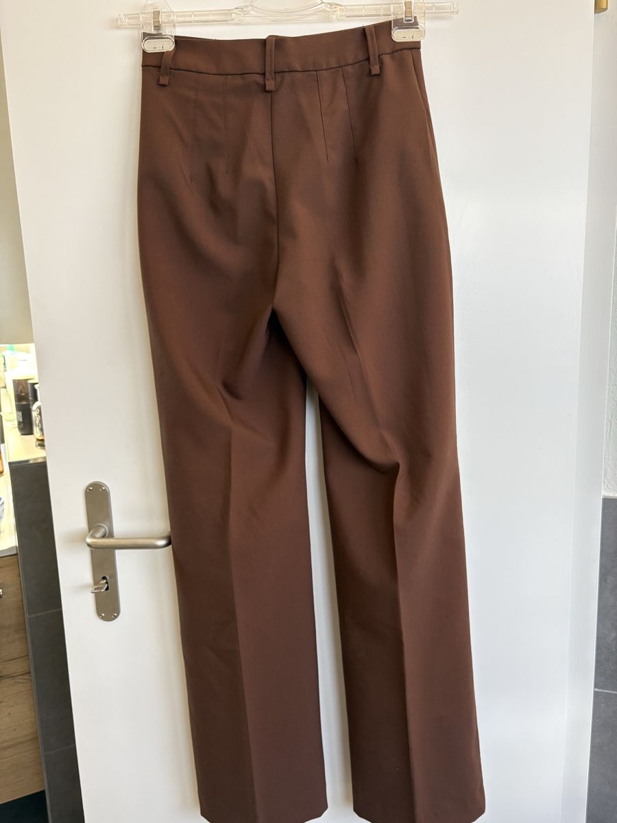 Mango Pantaloni: Braune Mango Hose, Grösse 32 – Usato da Dulliken venduto da gab_jdr2 2