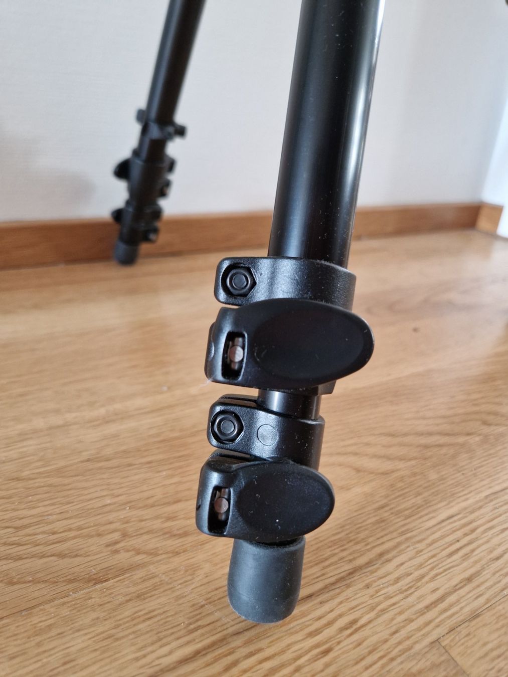 Manfrotto Treppiedi & Teste: Manfrotto Kamerastativ – Usato da Luzern venduto da ela.ela 4