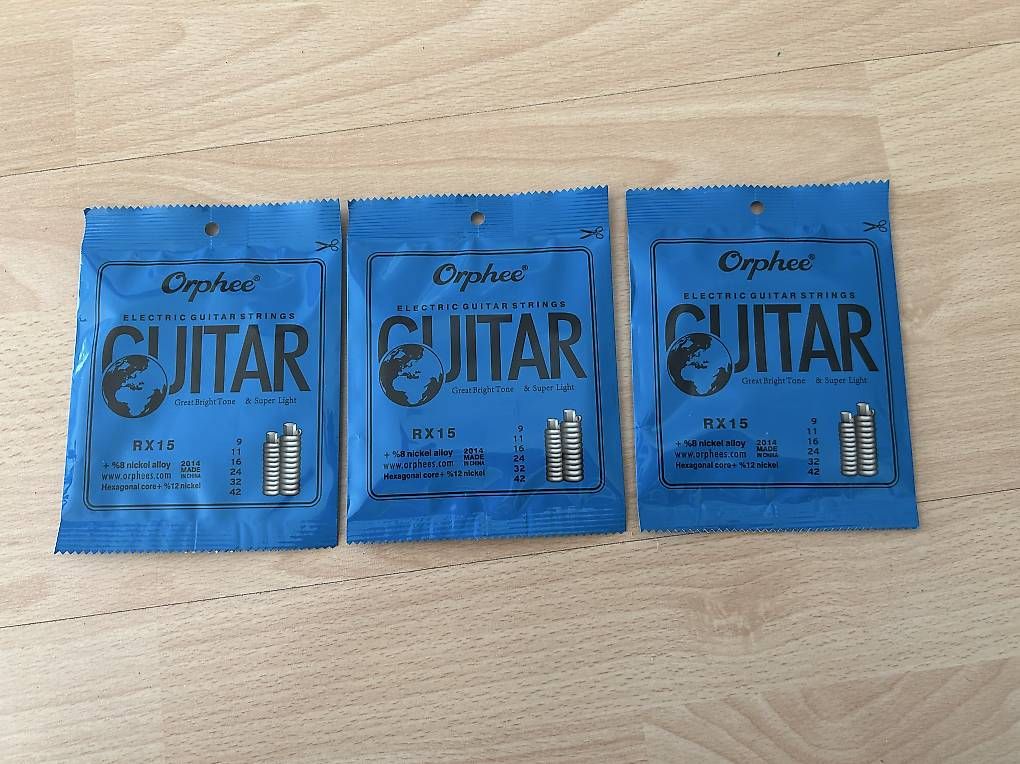 Strumenti musicali: Orphee Saiten für E Gitarre – Usato da Zürich venduto da Sherpa 2