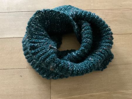 Warmer, weicher Strick-Schlauchschal, D’grün meliert, neu