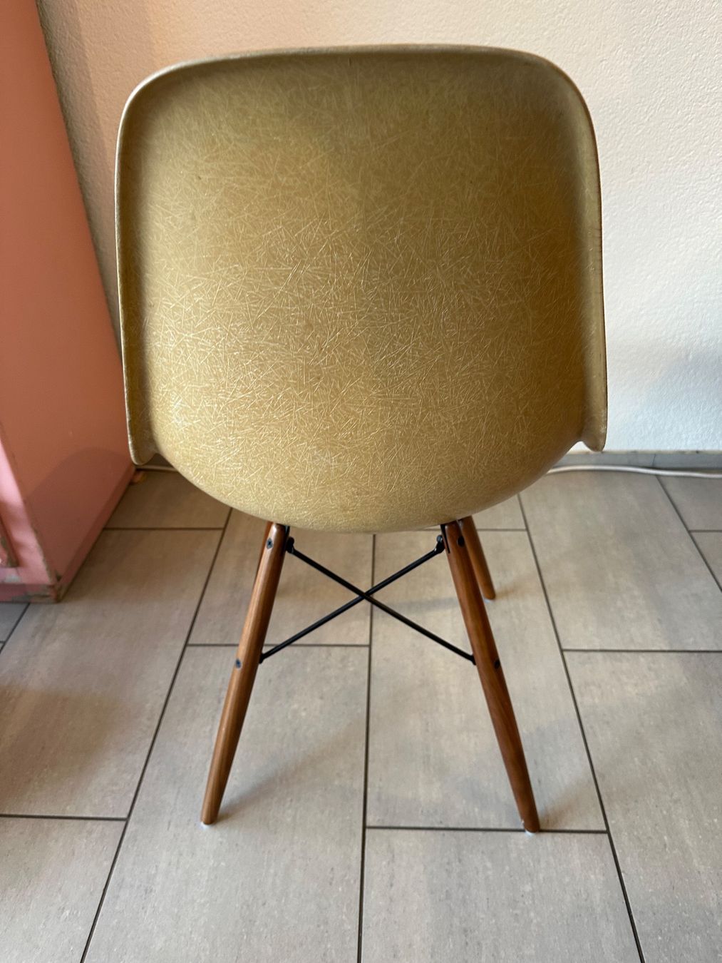 Herman Miller Stühle: Eames Fiberglas Side Chair, Herman Miller – Gebraucht aus Wahlen b. Laufen von mar_wj2t 2