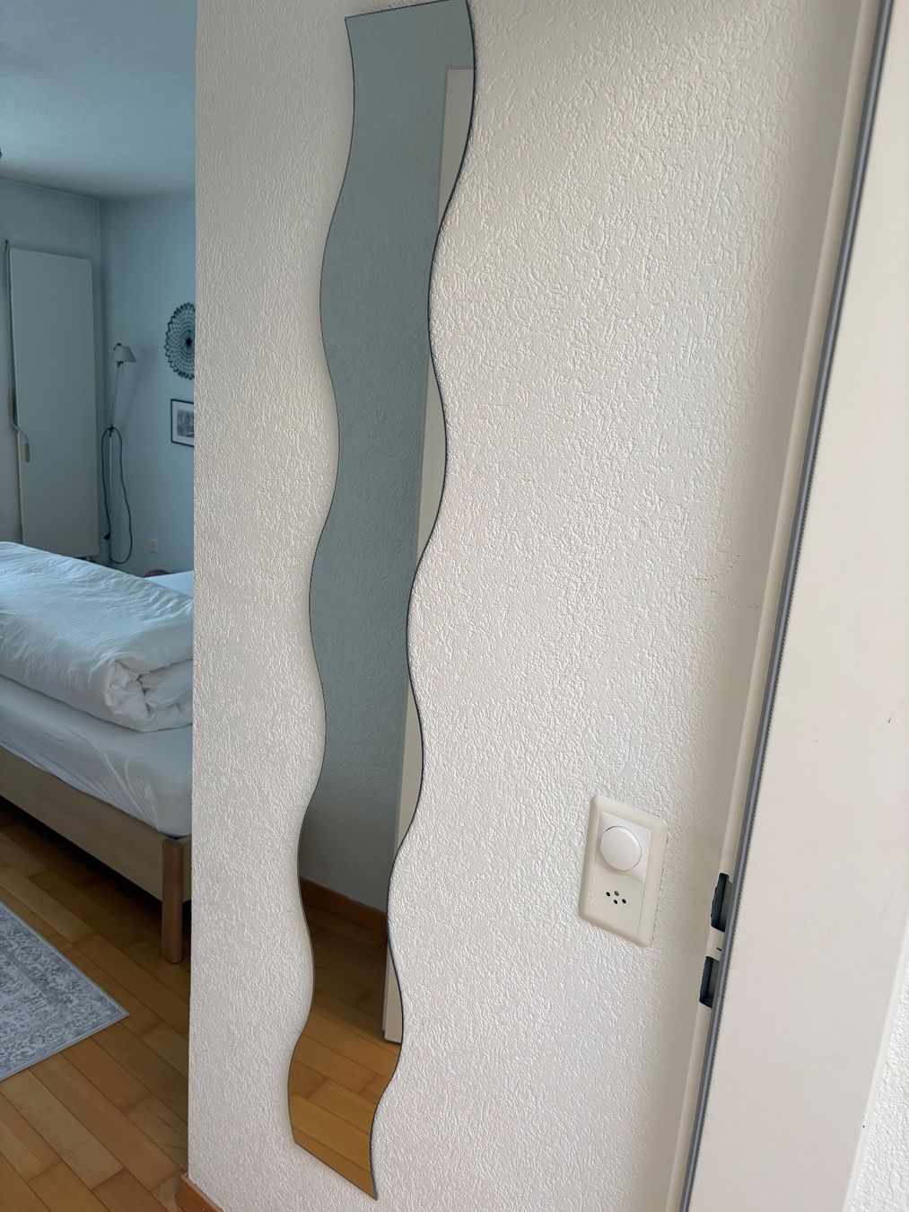 Ikea Spiegel: Wandspiegel, gewellt – Gebraucht aus Kloten von sue07 2