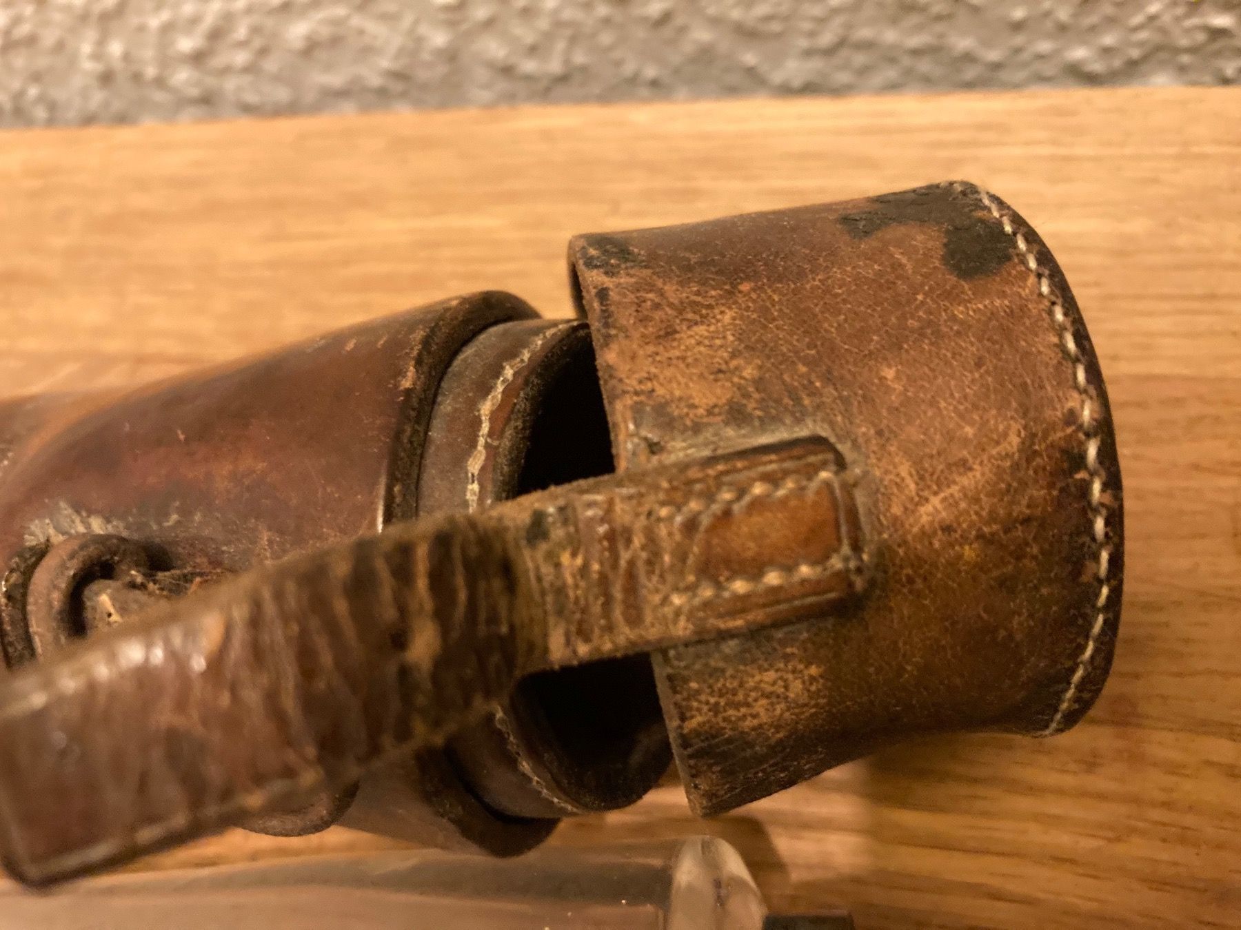 Bottiglie: ANTIKE ENGLISCHE WHISKY TRAGFLASCHE – Usato da Bottmingen venduto da Surubi 5