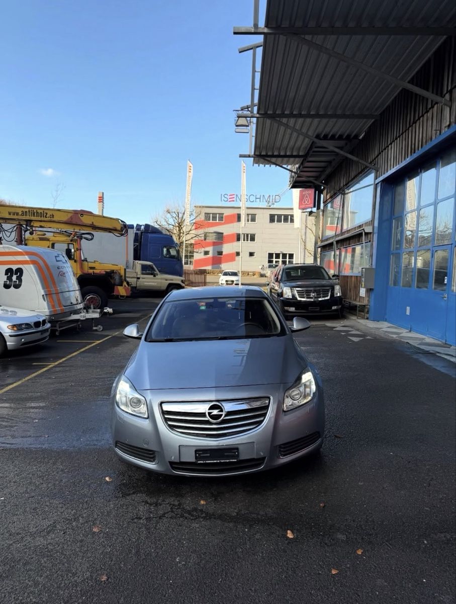 Opel Autos: Opel Insignia 2.8 Turbo 4x4 Automat – Defekt aus Luzern von dar_6dft