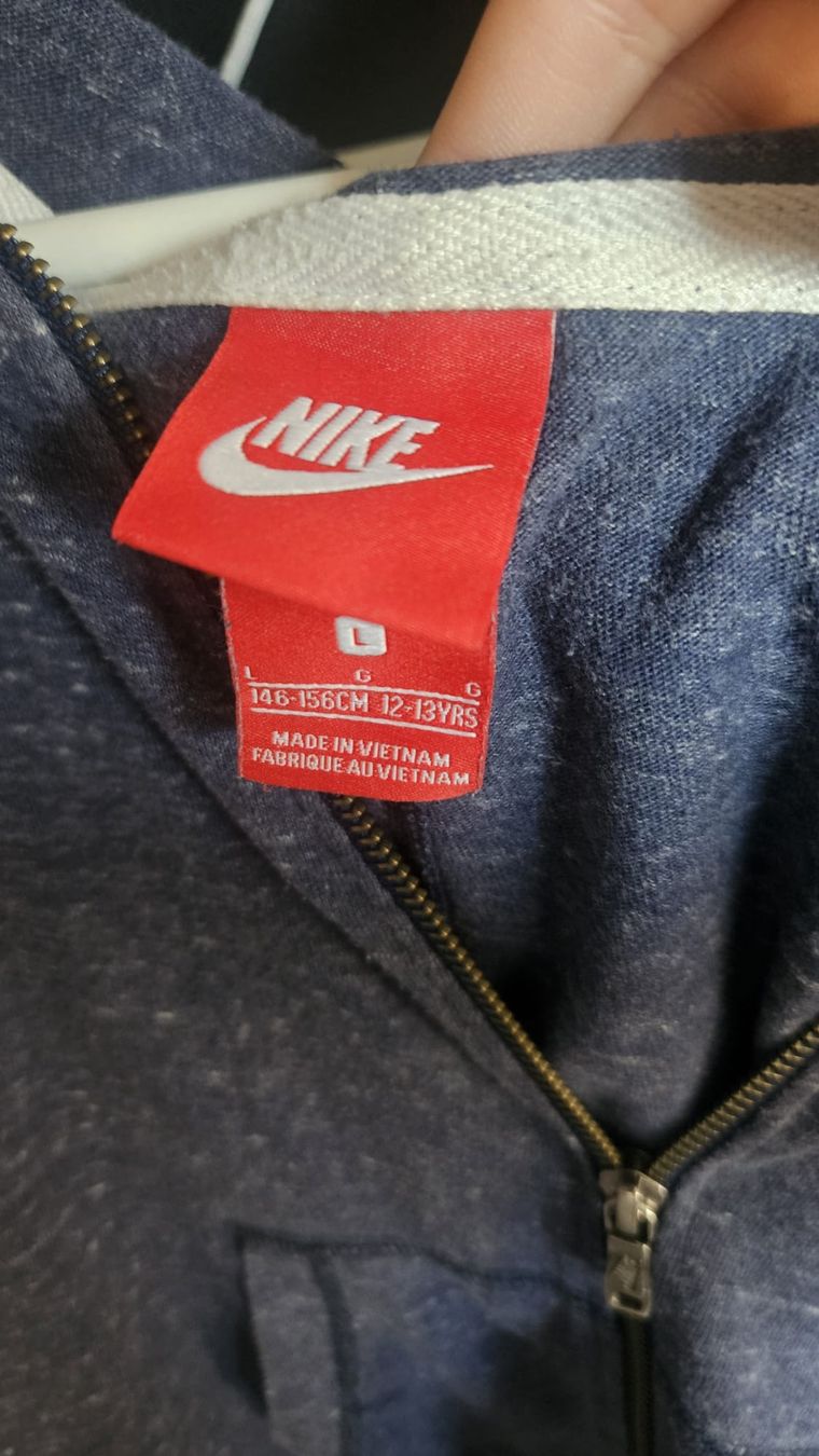 Nike Giacche & Cappotti: Nike Sportjäckchen – Nuovo (secondo la descrizione) da Wil SG venduto da cro_27r5 3