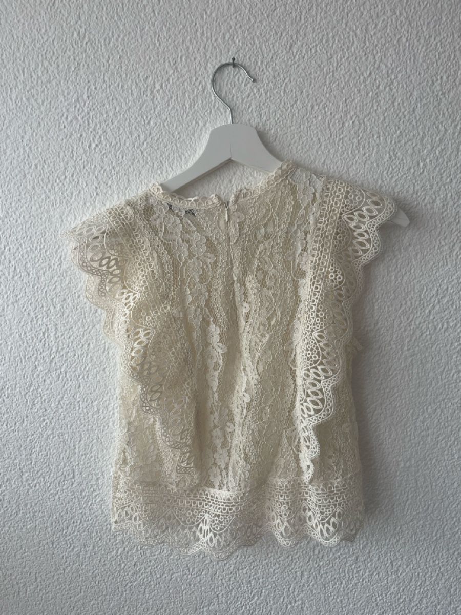 Only Top: Top mit Spitze und Rüschen – Usato da Andwil SG venduto da sas_m9tn 1