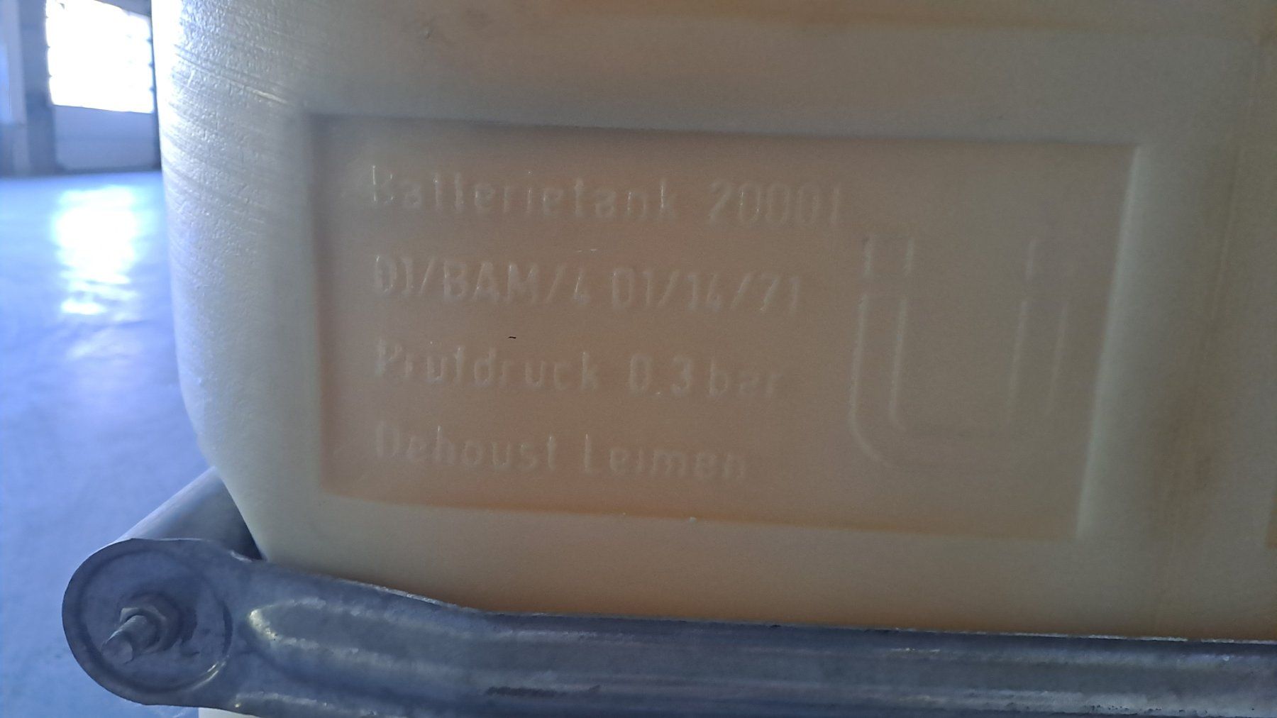 Riscaldamento: Heizöltank 2000 Liter – Usato da Flums venduto da BartholetFlumsAG 2