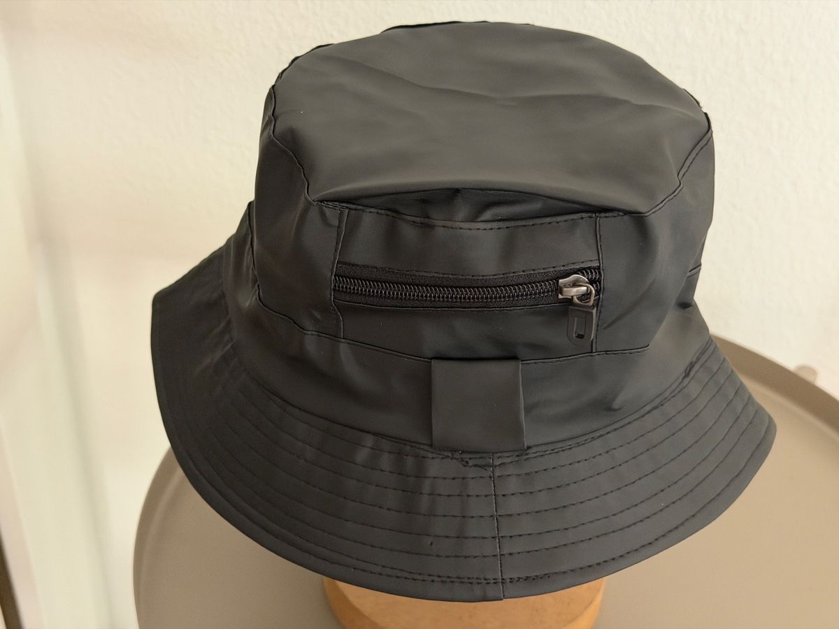 Chapeaux, bonnets & casquettes: Regenhut schwarz – Neuf (Voir description) à Luzern par lang30 3