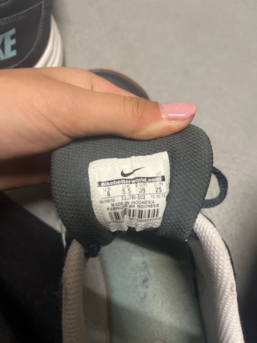 Nike Scarpe per ragazzi: Nike Hallenschuhe – Usato da Wichtrach venduto da henzmann1 2