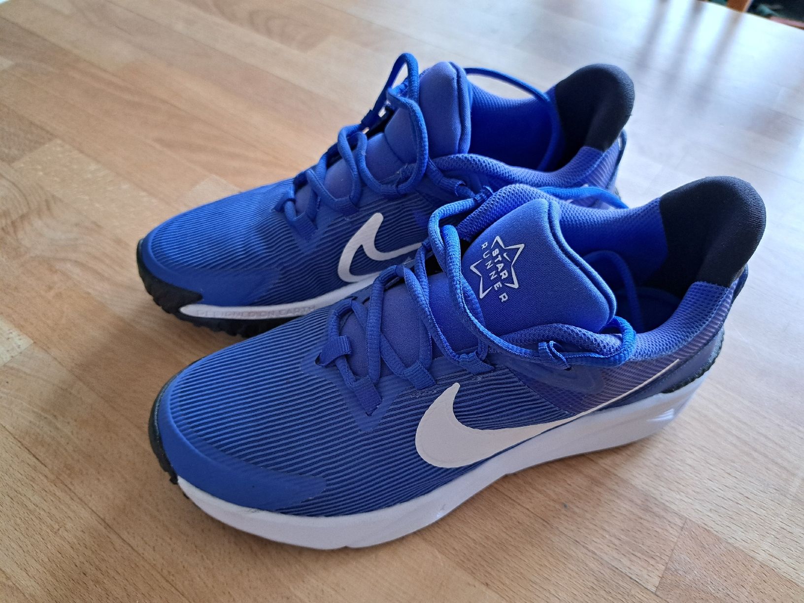 Nike Chaussures hommes: Nike Star Runner 40 – D'occasion à Eglisau par Alruna 2