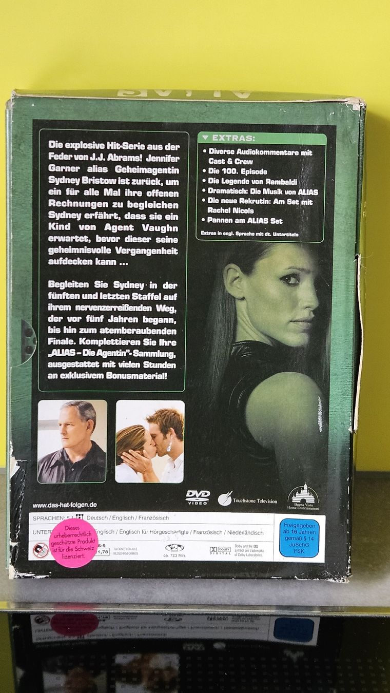 Tutti i DVDs: ALIAS - DIE AGENTIN 5. Staffel mit 5 Discs – Usato da St. Gallen venduto da Patrizia0711 1