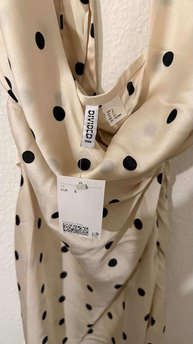H&M Kleider: Kleid mit Punkten – Grösse S – Neu und originalverpackt aus Schlieren von tub_9jm7 1