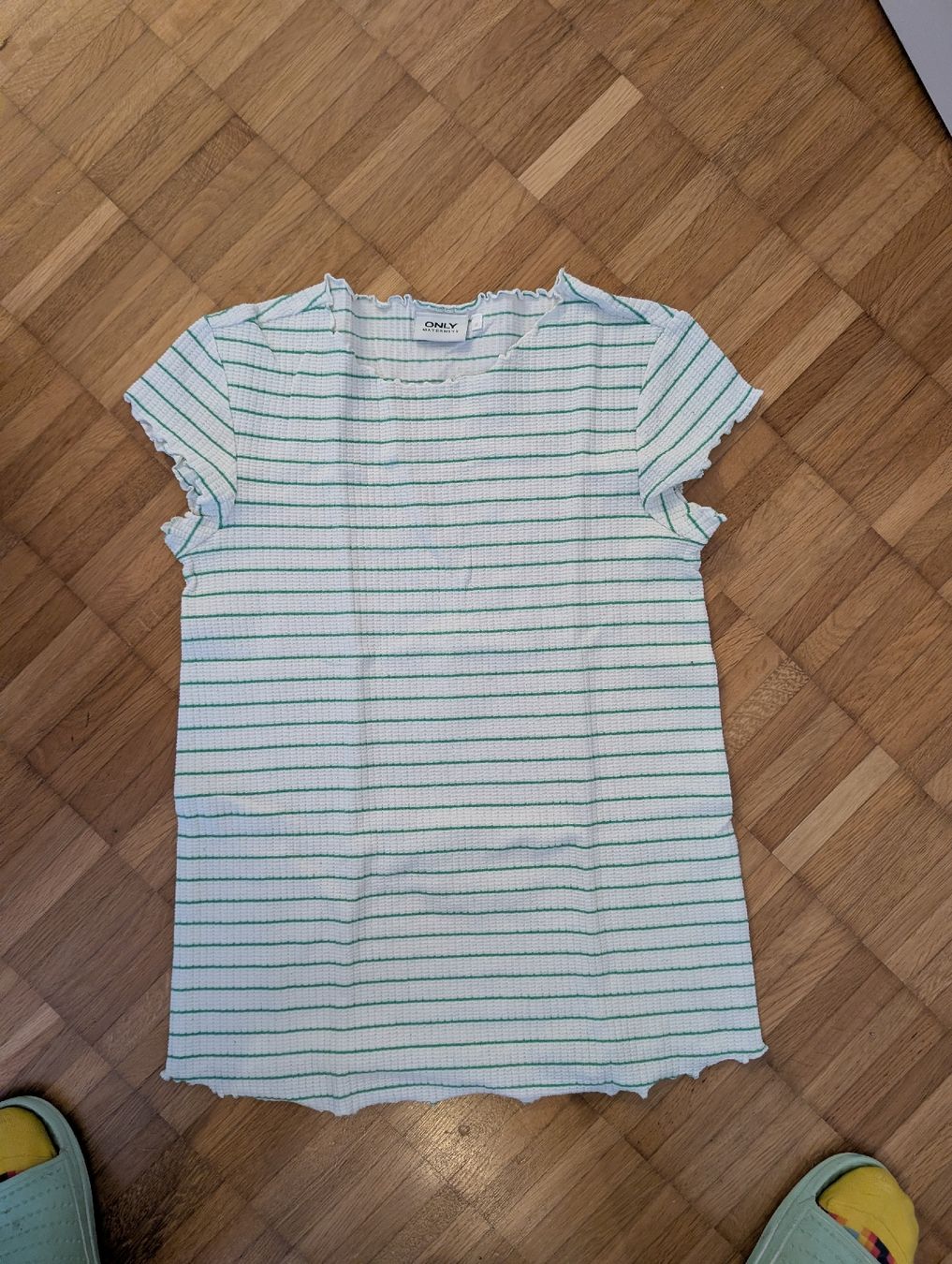 T-shirt: Only Maternity Shirt, gestreift, Gr. M – Usato da Neftenbach venduto da casper0815