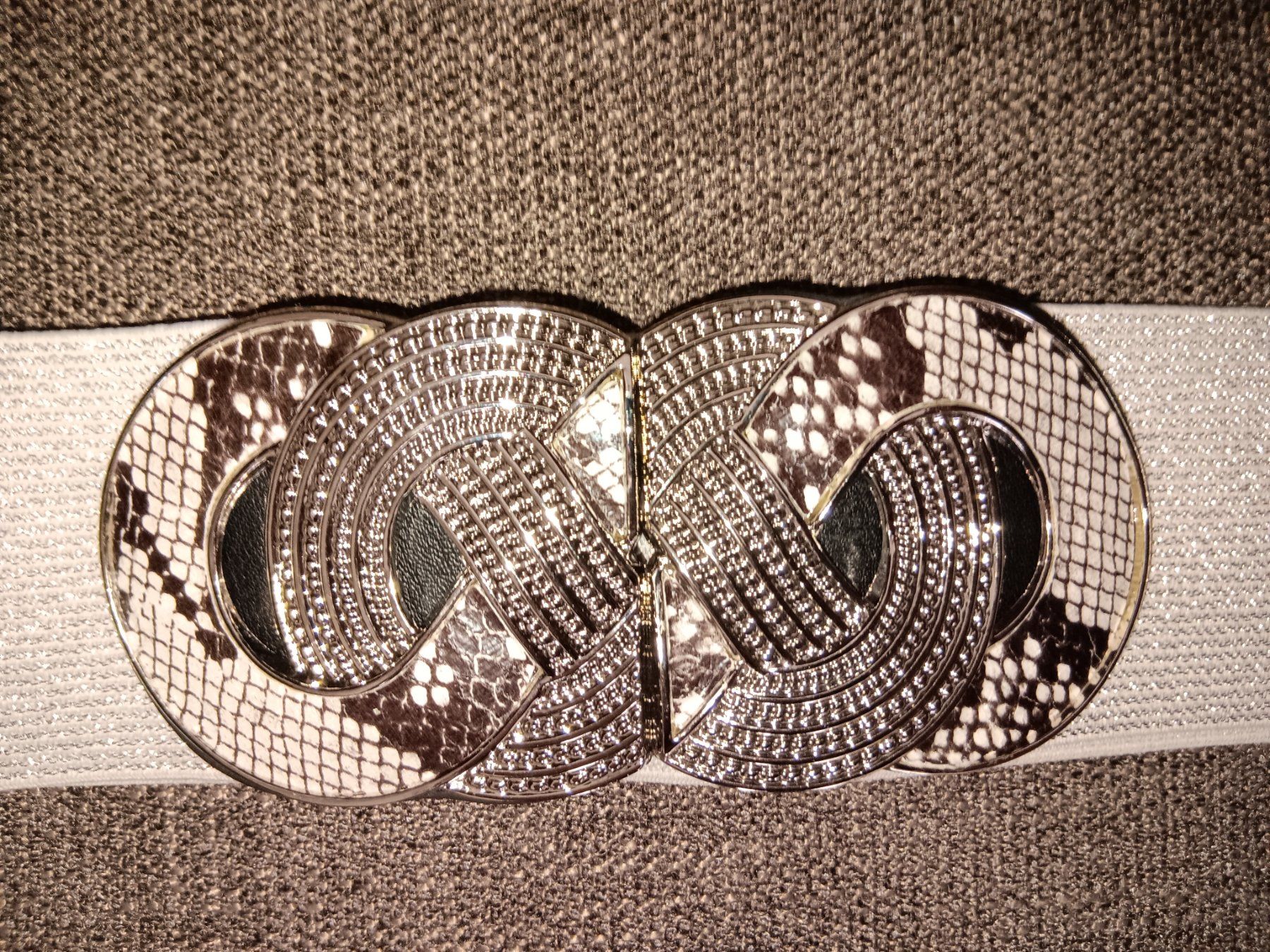 Gürtel: Schicker Gürtel, glitzernde Schnalle Gr. 80cm – Gebraucht aus Zürich von chr_l98j 3