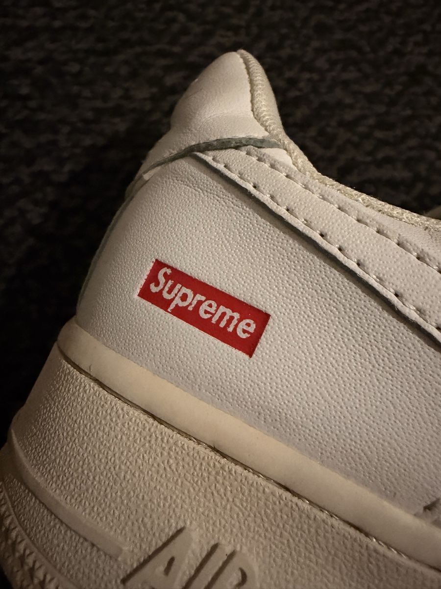 Nike Scarpe da uomo: Air force costum Supreme – Usato da Seelisberg venduto da Ernst_Tr 3