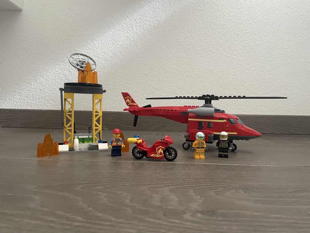 Lego Giocattoli: Lego hélicoptère pompier 60281 – Usato da Yverdon-les-Bains venduto da axe_2rkc 2