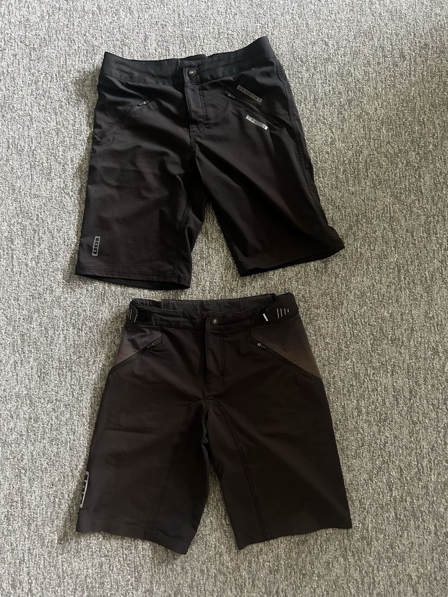 Lotti di vestiti: Ion Kleiderpaket mit 9 Teile Men Gr.M/L – Usato da Oberwil-Lieli venduto da Cobra808 1