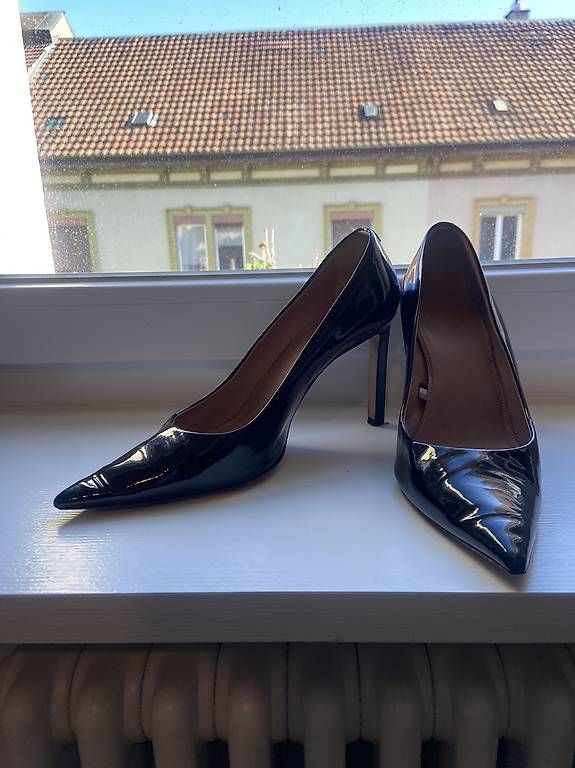 Scarpe da donna: Boss high heels janet pump 41 – Usato da Basel venduto da lafleur2663