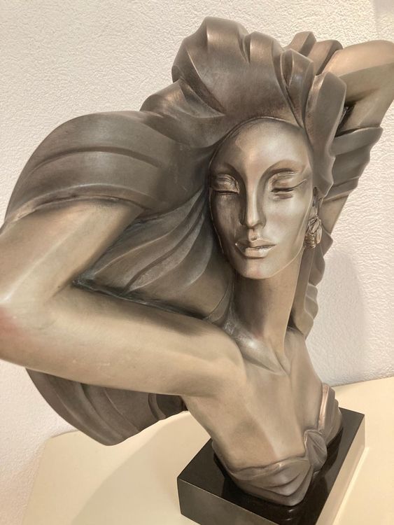 Skulptur Frau Lebensgro