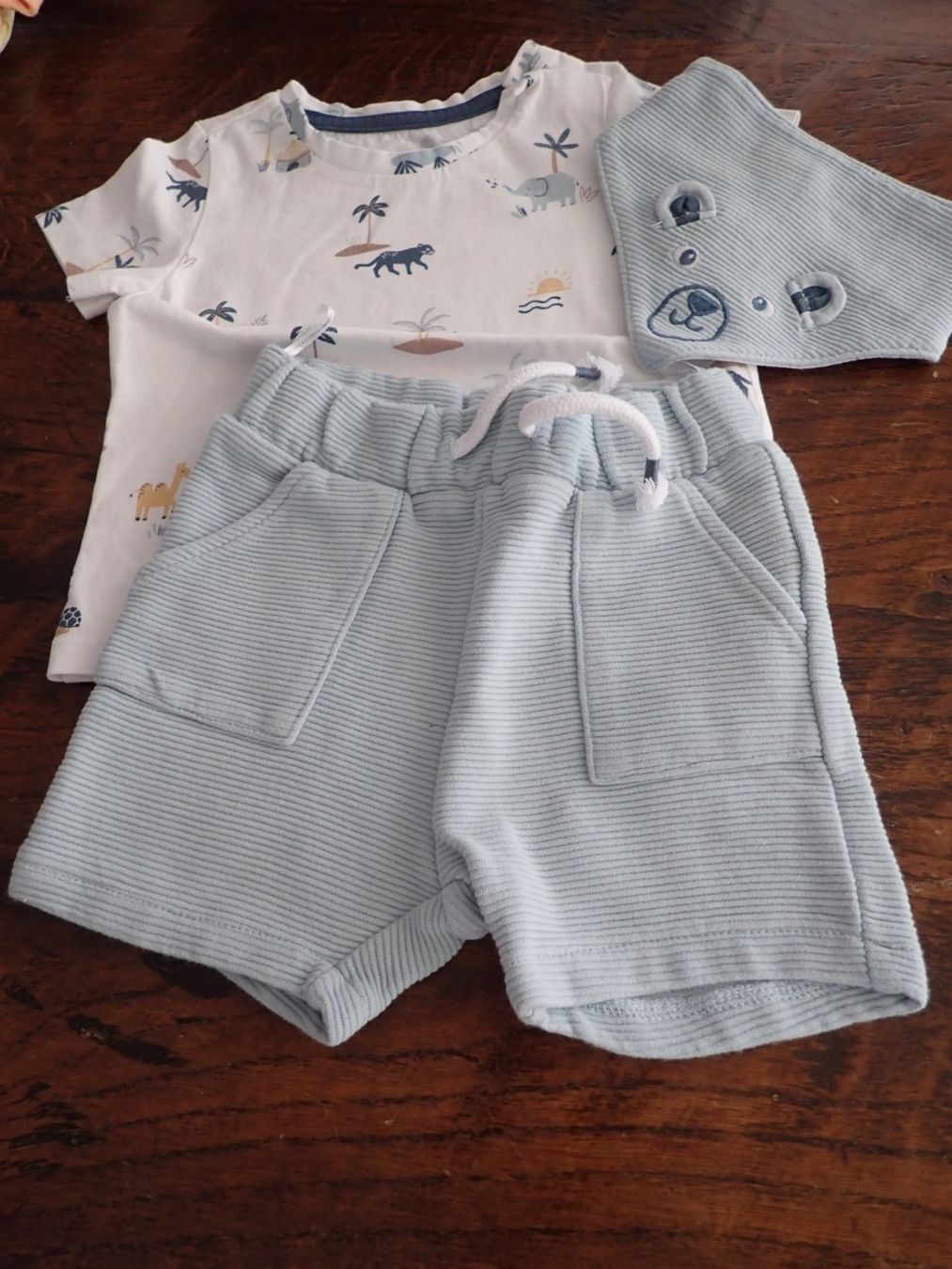 Lotti & Set di vestiti: Vêtements été 74 fille – Nuovo (secondo la descrizione) da Petit-Lancy venduto da camping_car 8