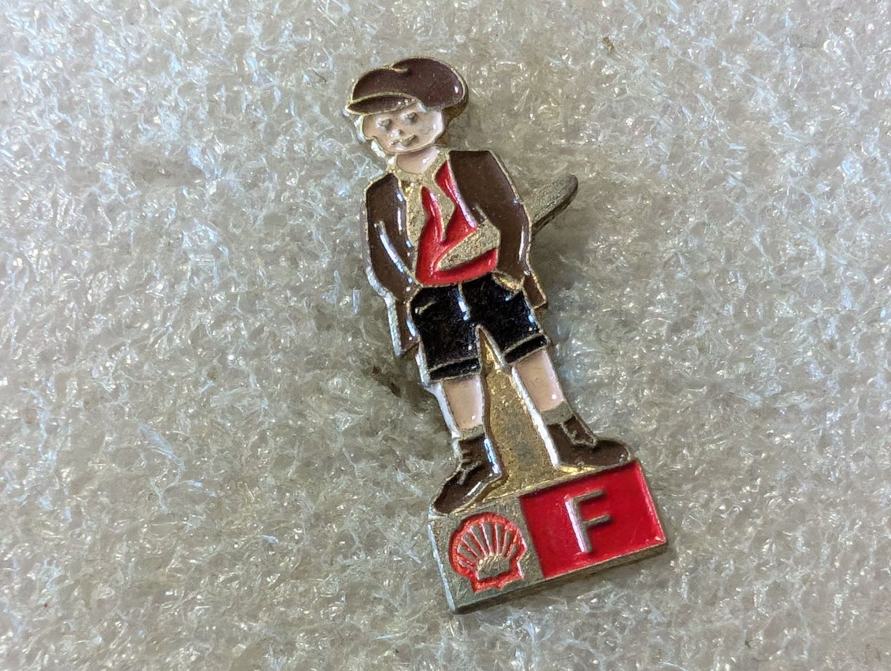 Placchette & Badge: Ansteckpin 154: Shell – Usato da Oppligen venduto da Pin-Fall-Shop