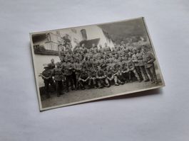 MILITAER - KOMPAGNIE in POSE