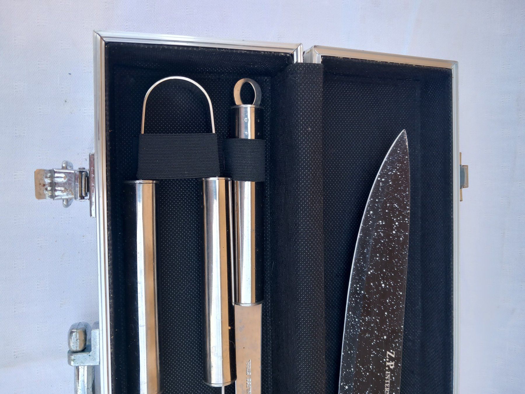 Set di posate: Grillwerkzeug-Set, Heimgebrauch, Outdoor, Picknick, Camping, – Usato da Rheinau venduto da profitronic.shop 1