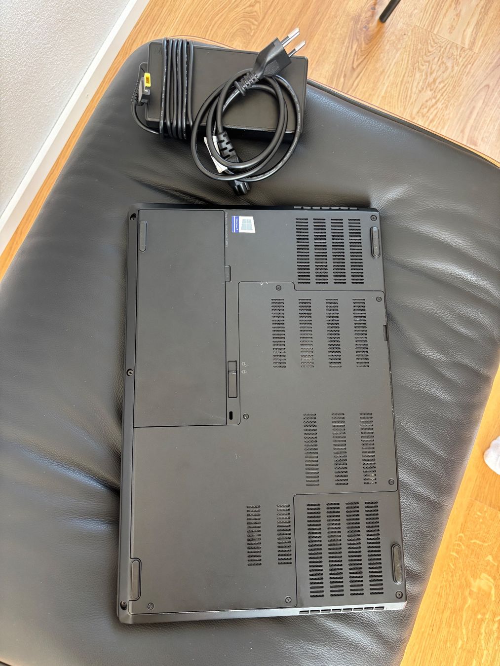 Lenovo Notebook: Lenovo ThinkPad P50 – Usato da Horgen venduto da DinoMiles 3