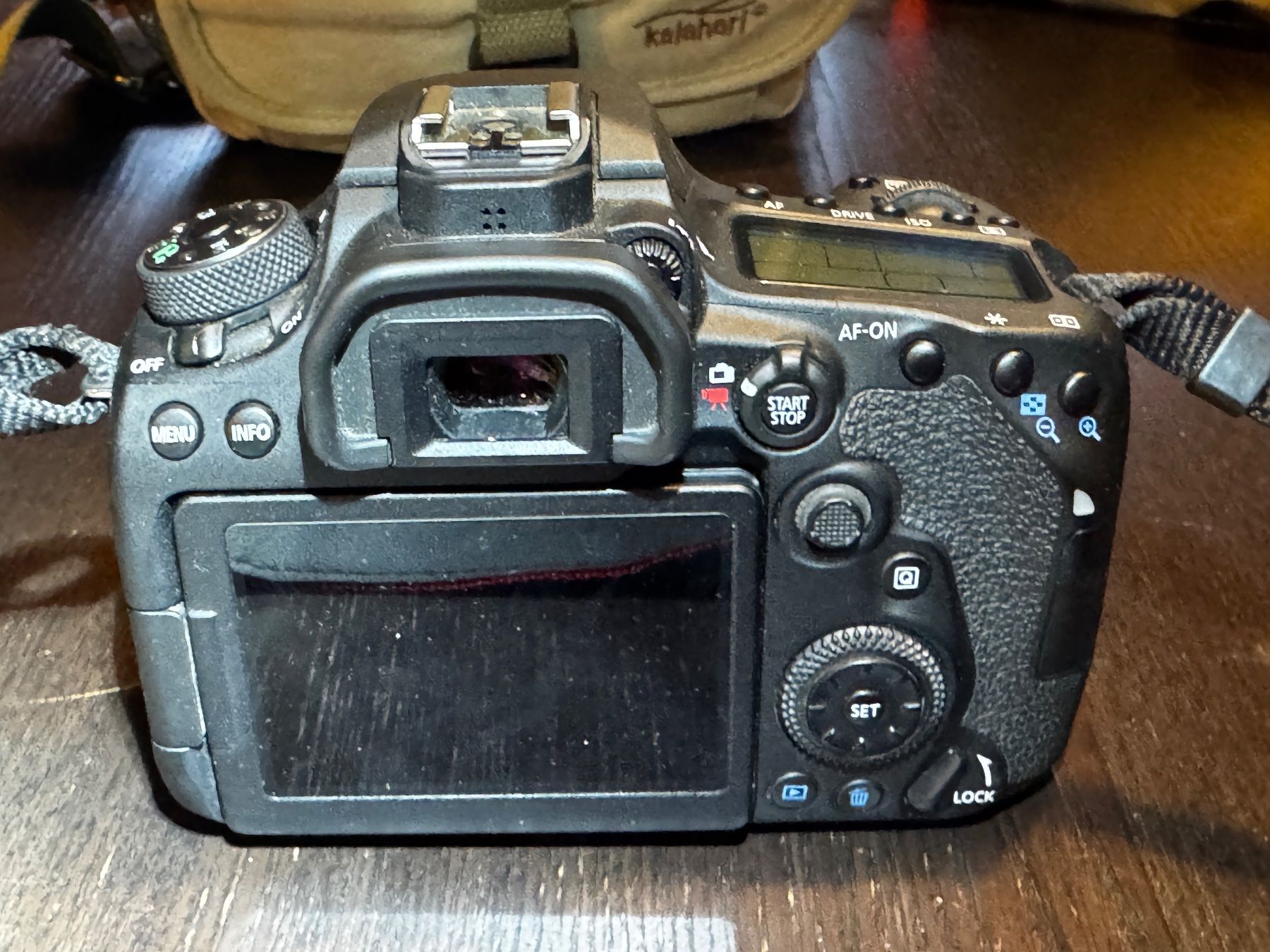 Canon Appareil photo: Kamera Canon EOS 90D, Objektiv EFS 60mm – D'occasion à Trimstein par sab_j6rf 5
