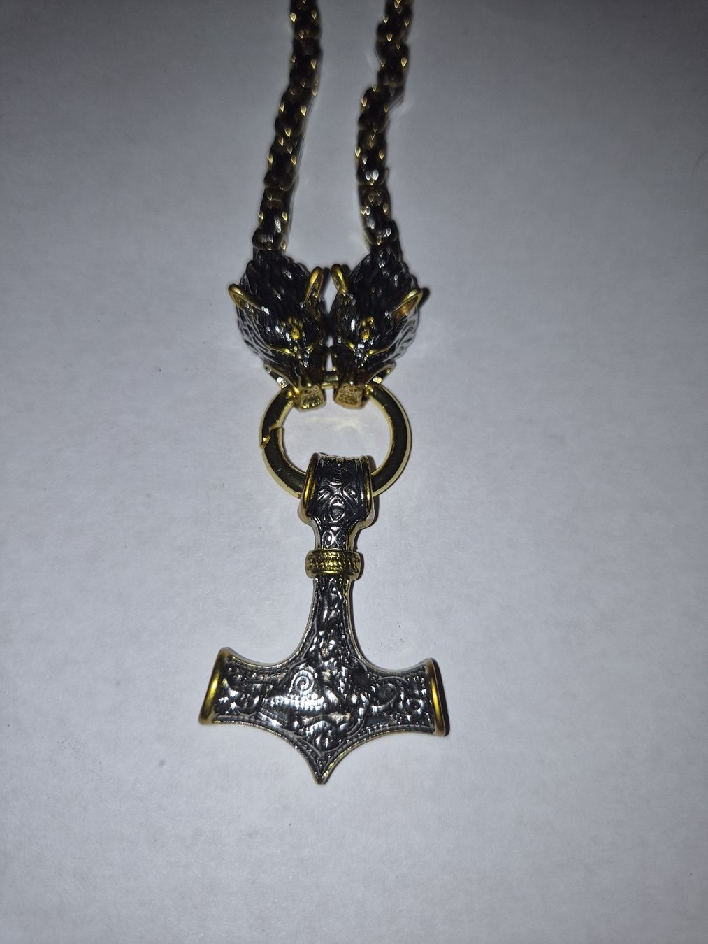 Catenine: collier tete de loup marteau de thor viking – Nuovo (secondo la descrizione) da Senèdes venduto da hen_fw8b