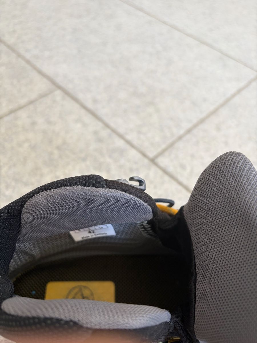 La Sportiva Scarpe da uomo: La Sportiva chaussures de randonnée  – Nuovo (secondo la descrizione) da Bellevue venduto da cra_gk6j 1