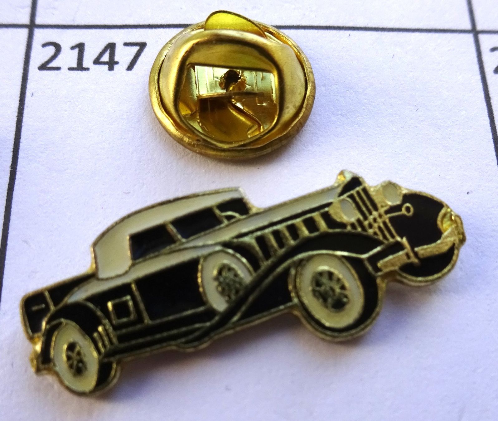 Plaketten & Abzeichen: Pin Old Teimer Auto – Gebraucht aus Utzenstorf von BUtter81