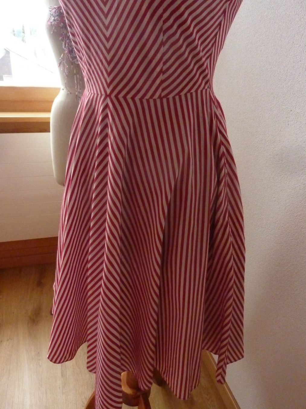 Marella Vestiti: Marella Kleid gestreift rot weiss  34 – Nuovo (secondo la descrizione) da Waldstatt venduto da Kananaskis1 6