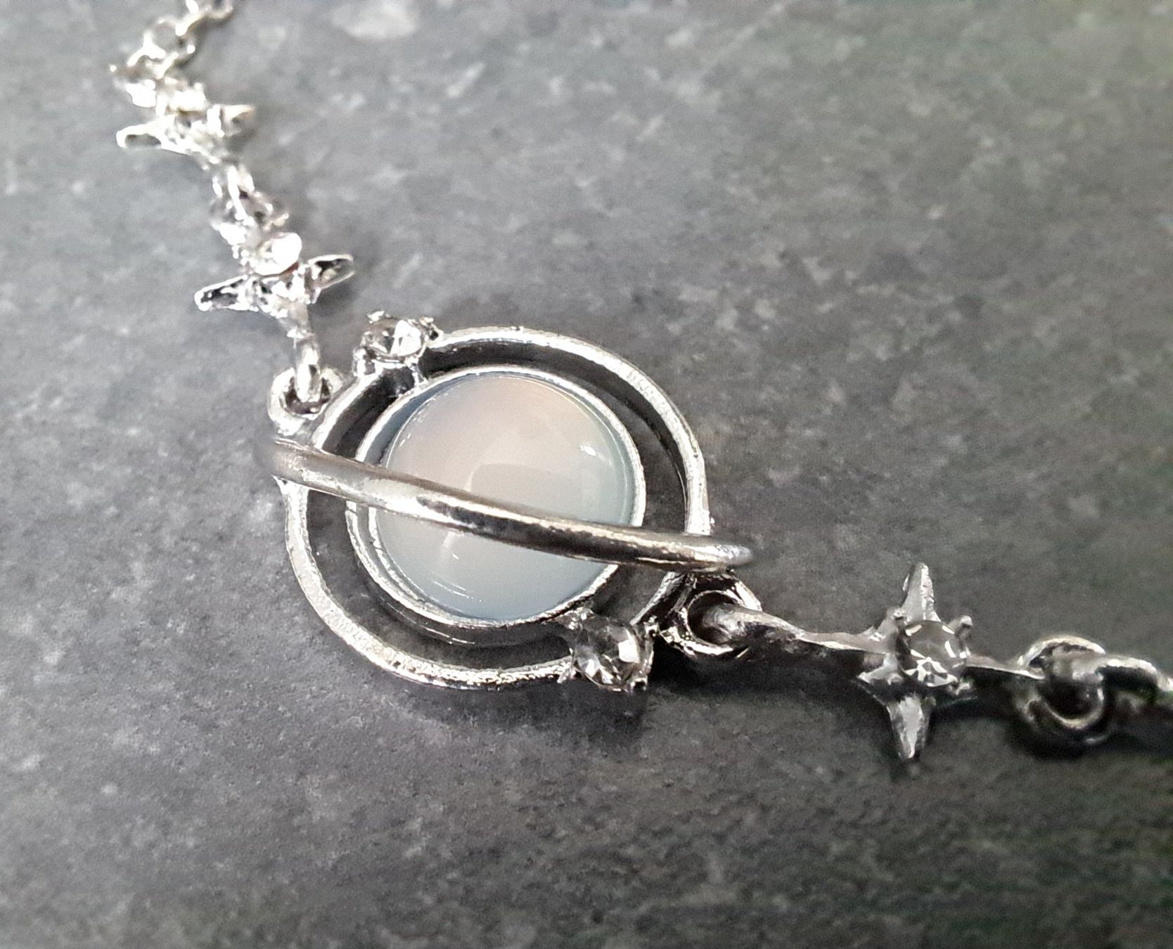 Bracciali & Braccialetti: Bracelet en pierre de lune – Nuovo e nell'imballaggio originale da St-Imier venduto da supernova21 1