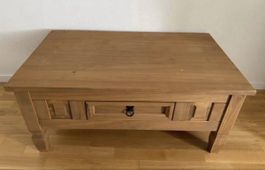 Couchtisch/ Coffee table