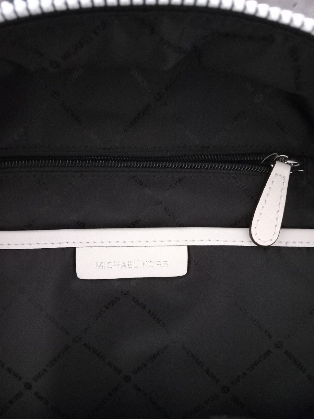 Michael Kors Zaini: Rucksack – Usato da Buchs AG venduto da tac_zz5h 5