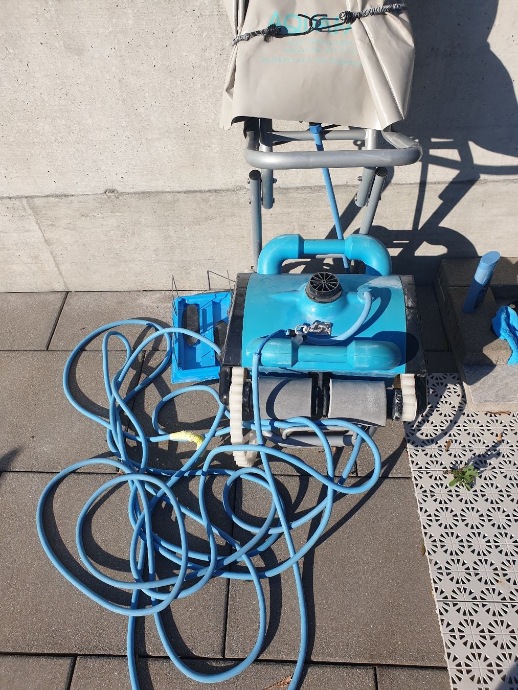 Schwimmbad-Zubehör: Poolroboter defekt – Defekt aus Oberbuchsiten von Klame 3
